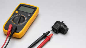 PDC-Sensor mit dem Multimeter prüfen – Sollwiderstand 10 bis 40 Ohm